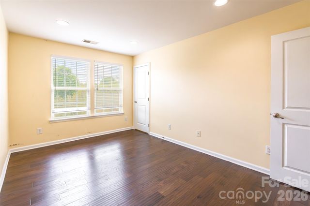 9622 Springholm Drive, Charlotte, NC 28278