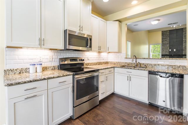 9622 Springholm Drive, Charlotte, NC 28278