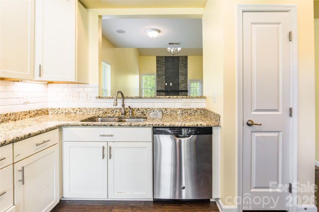 9622 Springholm Drive, Charlotte, NC 28278