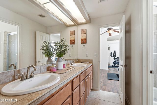 6075 LAGUNA VISTA Drive, El Paso, TX 79932