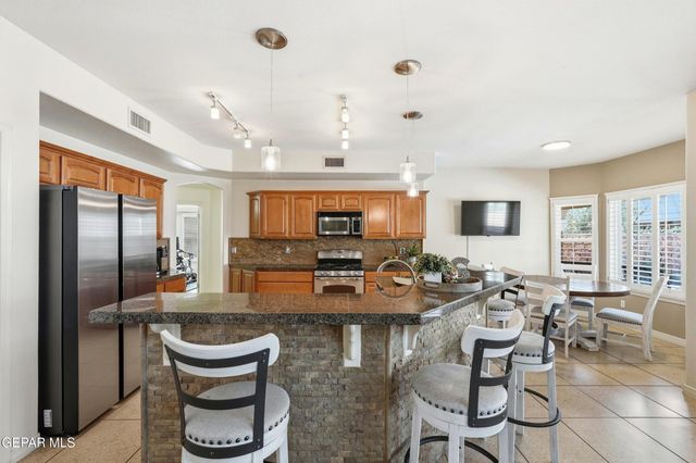 6075 LAGUNA VISTA Drive, El Paso, TX 79932