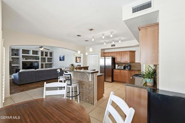 6075 LAGUNA VISTA Drive, El Paso, TX 79932