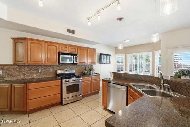 6075 LAGUNA VISTA Drive, El Paso, TX 79932