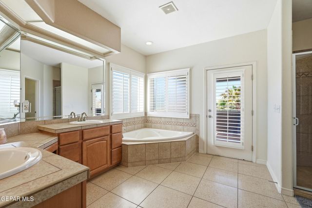 6075 LAGUNA VISTA Drive, El Paso, TX 79932