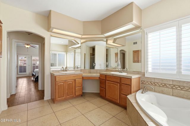 6075 LAGUNA VISTA Drive, El Paso, TX 79932