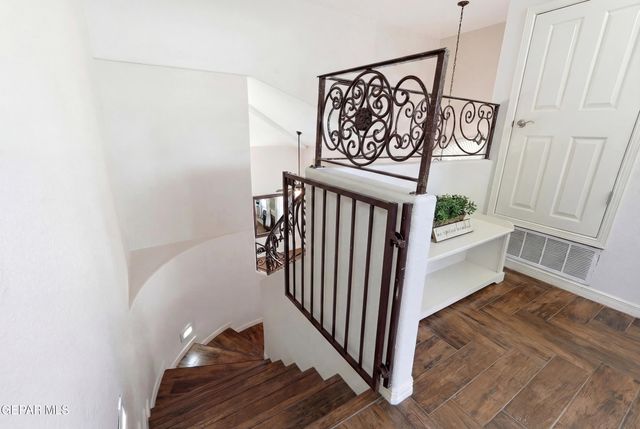 6075 LAGUNA VISTA Drive, El Paso, TX 79932