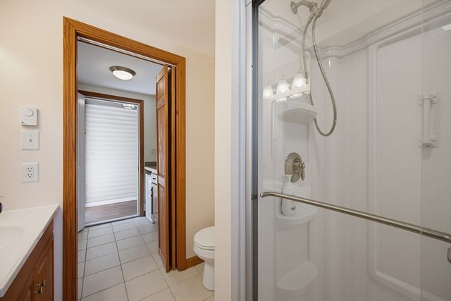 413 Goldthwaite Rd, Northbridge, MA 01588