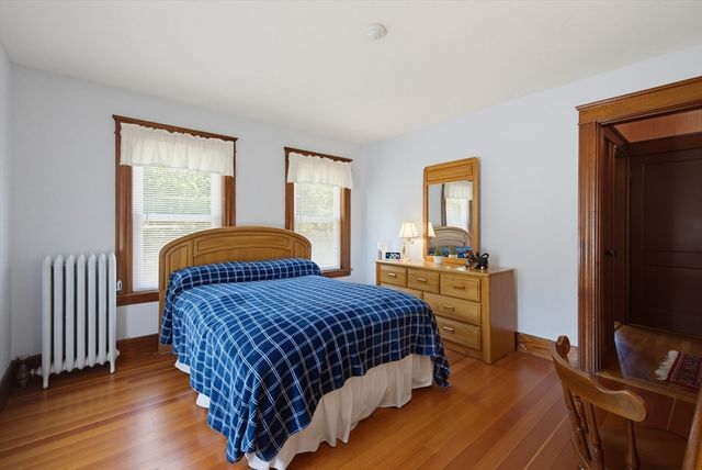 413 Goldthwaite Rd, Northbridge, MA 01588