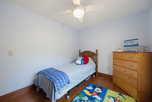 413 Goldthwaite Rd, Northbridge, MA 01588