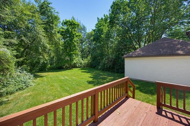 413 Goldthwaite Rd, Northbridge, MA 01588