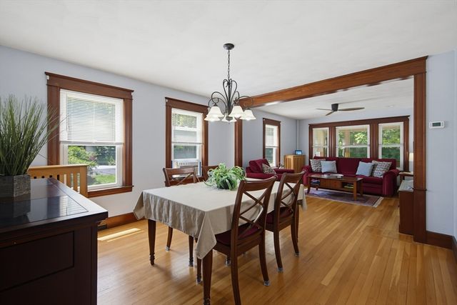 413 Goldthwaite Rd, Northbridge, MA 01588