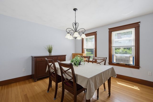413 Goldthwaite Rd, Northbridge, MA 01588