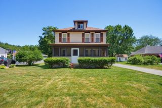 413 Goldthwaite Rd, Northbridge, MA 01588