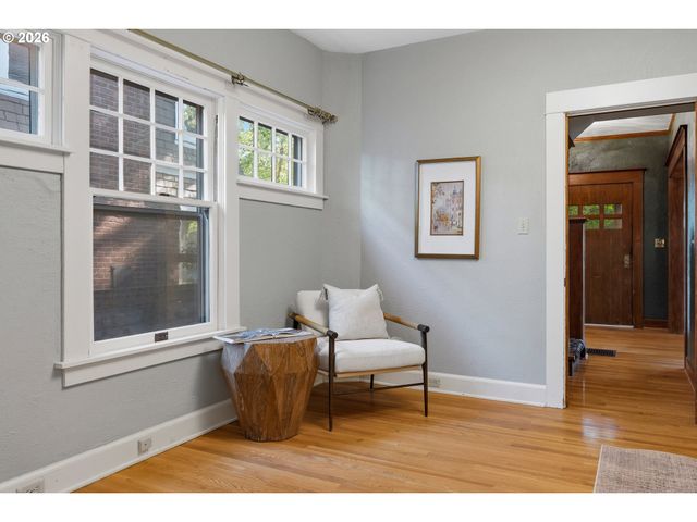 2747 Ne 15TH Ave, Portland, OR 97212
