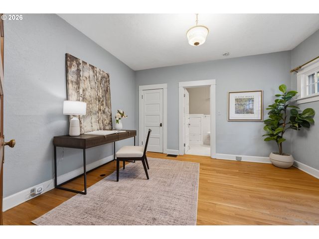 2747 Ne 15TH Ave, Portland, OR 97212