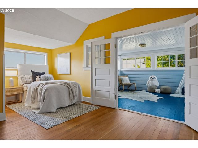 2747 Ne 15TH Ave, Portland, OR 97212