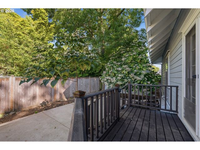 2747 Ne 15TH Ave, Portland, OR 97212