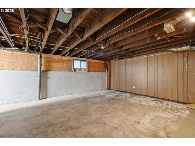2747 Ne 15TH Ave, Portland, OR 97212