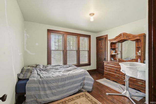 404 S Van Scoyoc Street, Avilla, IN 46710