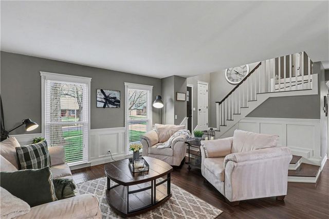 8908 LAMAR Avenue, Overland Park, KS 66207
