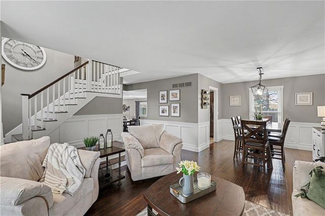 8908 LAMAR Avenue, Overland Park, KS 66207