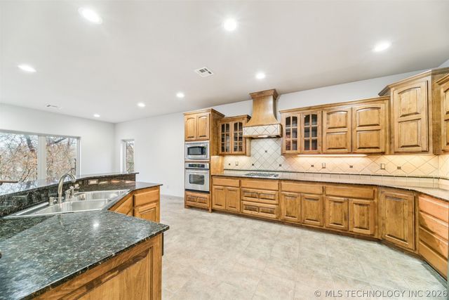 11069 S 55th Place, Sapulpa, OK 74066