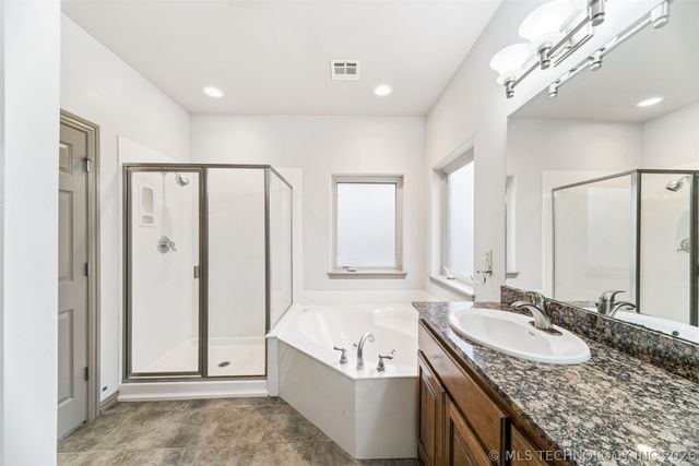 11069 S 55th Place, Sapulpa, OK 74066