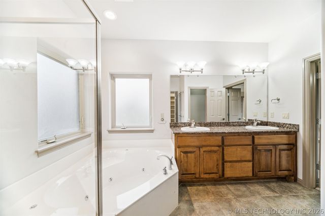 11069 S 55th Place, Sapulpa, OK 74066