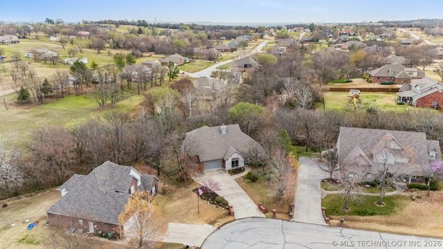 11069 S 55th Place, Sapulpa, OK 74066