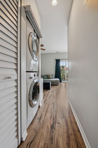 1928 N Kedzie Avenue 306, Chicago, IL 60647