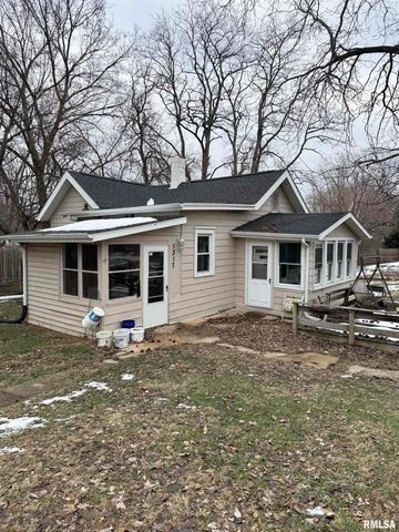 1317 E ELMHURST Avenue, Peoria, IL 61603