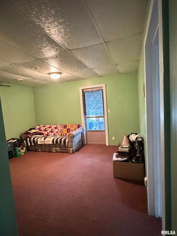 1317 E ELMHURST Avenue, Peoria, IL 61603