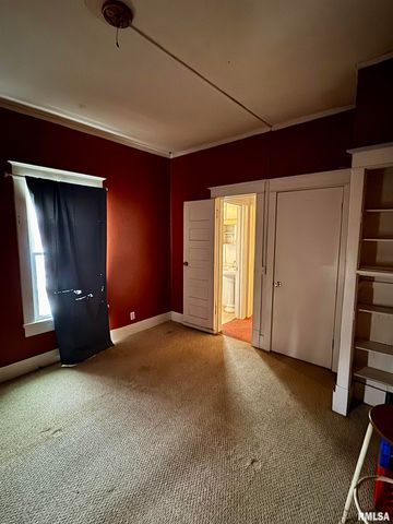 1317 E ELMHURST Avenue, Peoria, IL 61603