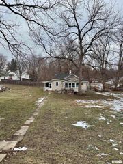 1317 E ELMHURST Avenue, Peoria, IL 61603