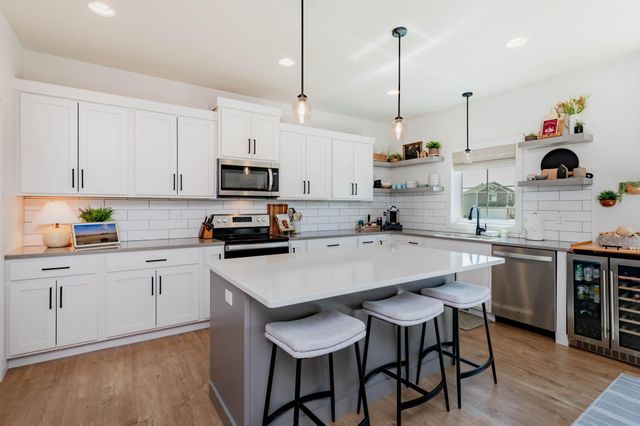 5488 11th Street W, West Fargo, ND 58078