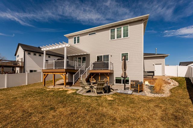 5488 11th Street W, West Fargo, ND 58078