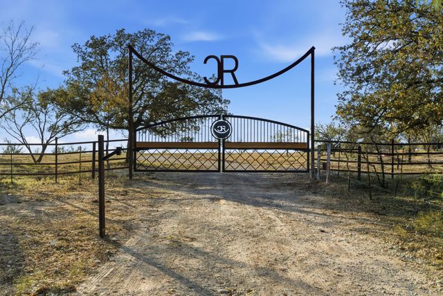 3035 County Road 162, Stephenville, TX 76401