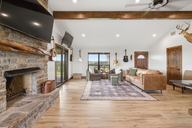 3035 County Road 162, Stephenville, TX 76401