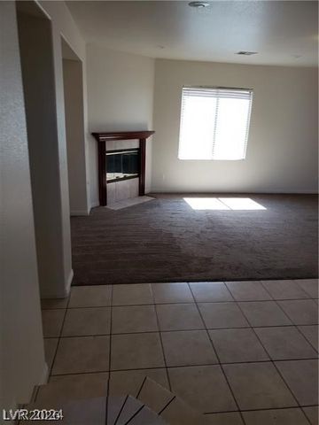 206 Valerian Street, Henderson, NV 89015