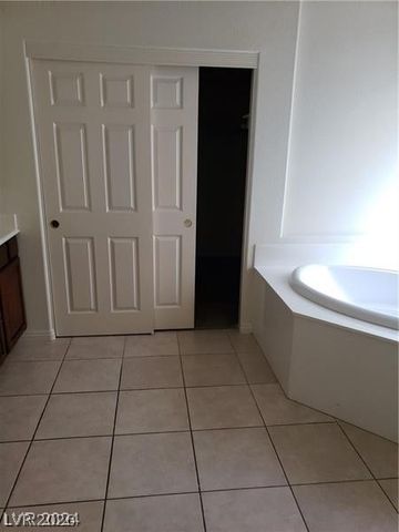 206 Valerian Street, Henderson, NV 89015