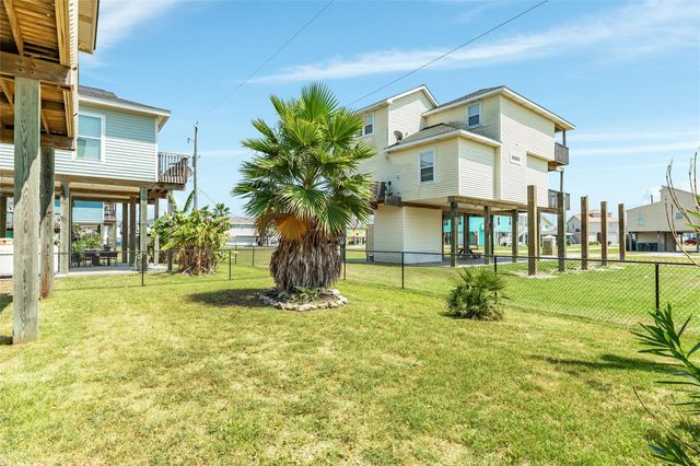 23171 Fresca Street, Galveston, TX 77554