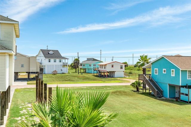 23171 Fresca Street, Galveston, TX 77554