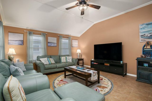 23171 Fresca Street, Galveston, TX 77554