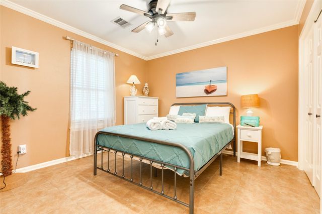 23171 Fresca Street, Galveston, TX 77554