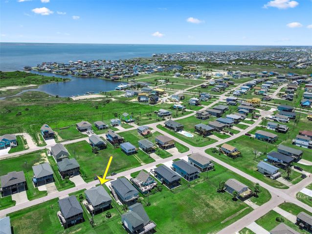 23171 Fresca Street, Galveston, TX 77554