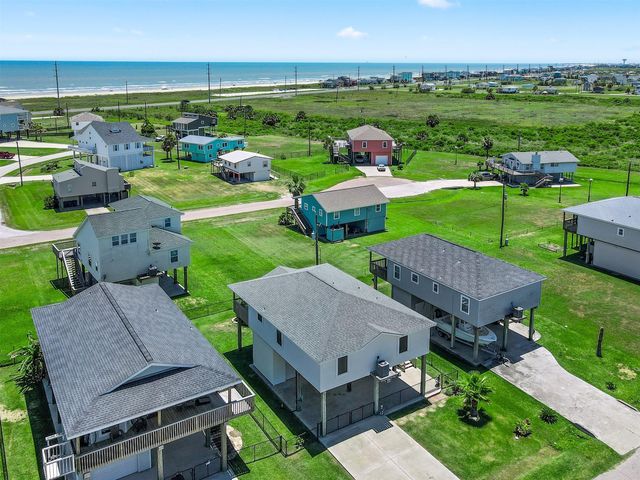 23171 Fresca Street, Galveston, TX 77554
