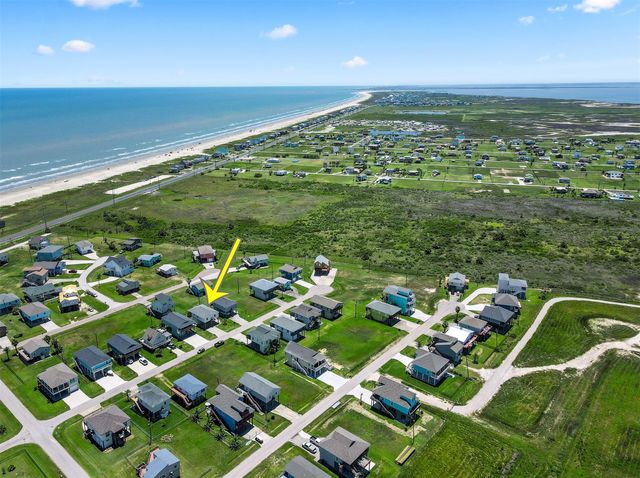 23171 Fresca Street, Galveston, TX 77554
