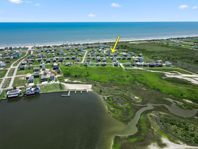 23171 Fresca Street, Galveston, TX 77554