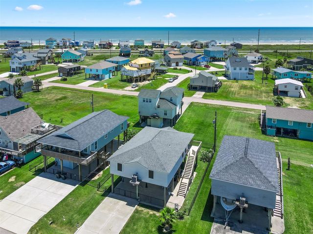 23171 Fresca Street, Galveston, TX 77554