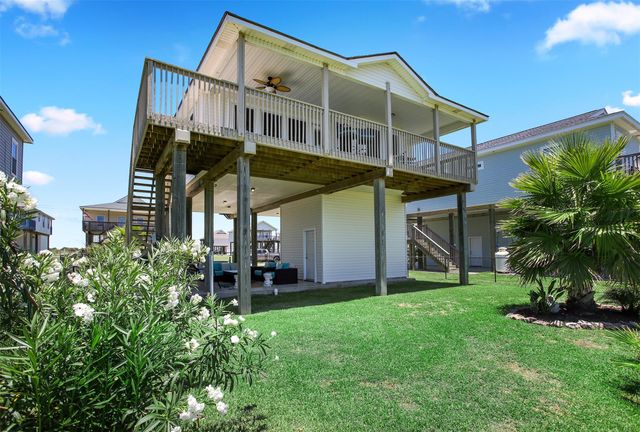 23171 Fresca Street, Galveston, TX 77554